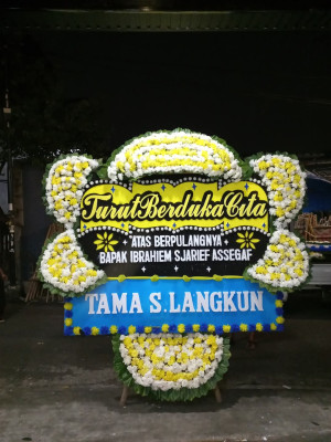 Papan Bunga Duka di Buha